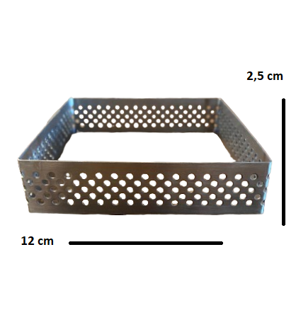 Pasta Çemberi Pandispanya Kare Delikli 12x12x2,5 cm