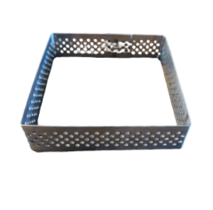 Pasta Çemberi Pandispanya Kare Delikli 8x8x2,5 cm