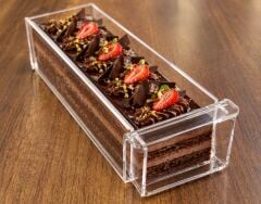 Yandan Kapaklı Şeffaf Tiramisu ve Baton Pasta Kutusu 40x8x8 cm