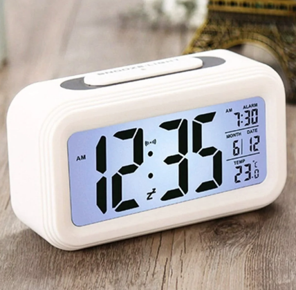 Dijital Alarmlı Saat