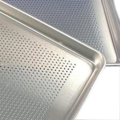 Klasik Köşeli Delikli Tava - 60x80CM